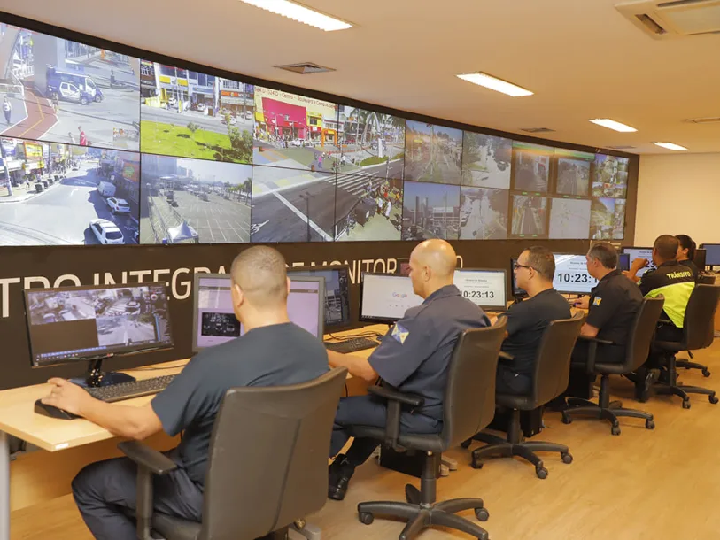 Beto Piteri investe em tecnologia e amplia segurança com o programa Smart Barueri