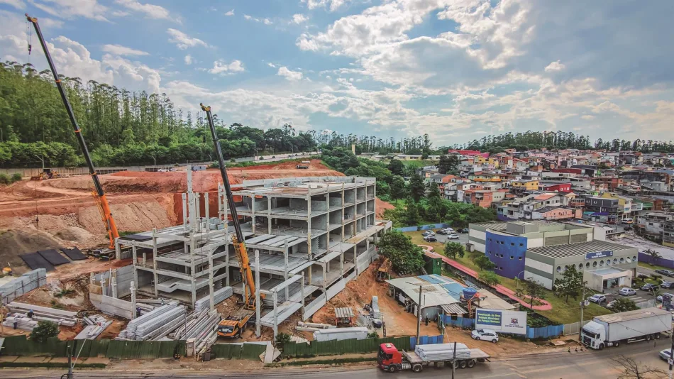 Santana de Parnaíba avança com obras da nova escola no Parque Santana e amplia investimentos em obras na cidade