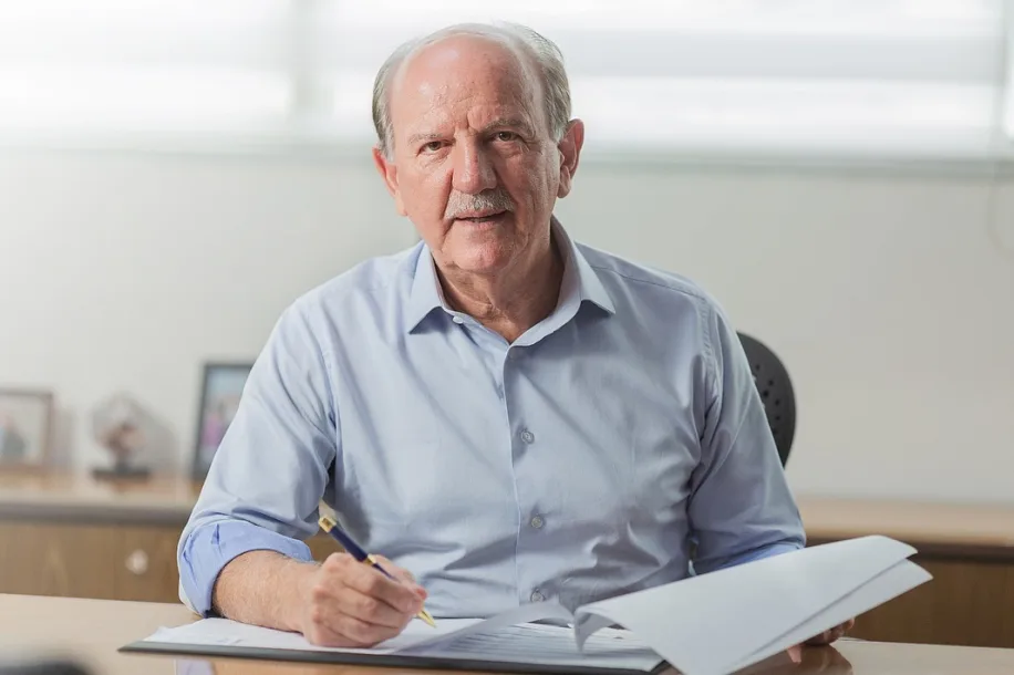 Prefeito de Barueri, Beto Piteri, inicia renovação do secretariado