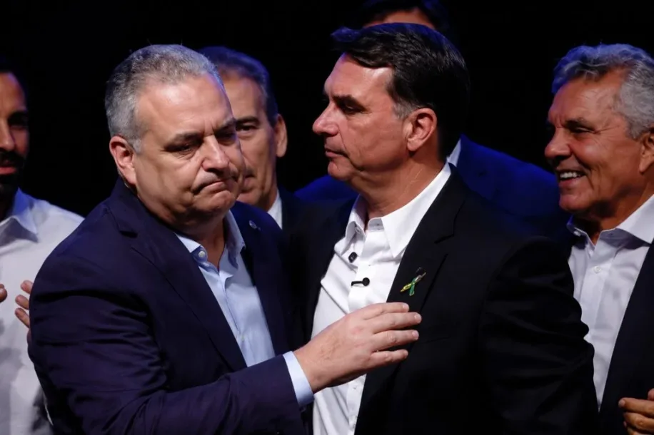 Flávio anuncia Alfredo Gaspar como vice em chapa pura à Presidência