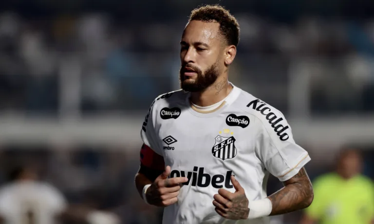 Neymar provoca confusão e é chamado de ‘vagabundo’ por presidente do Remo